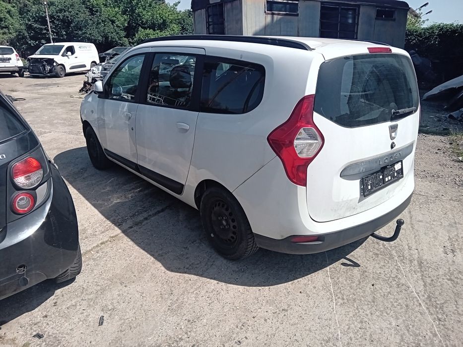 Дачия Лоджи 1.6 83 к.с на части Климатик,НАВИГАЦИЯ