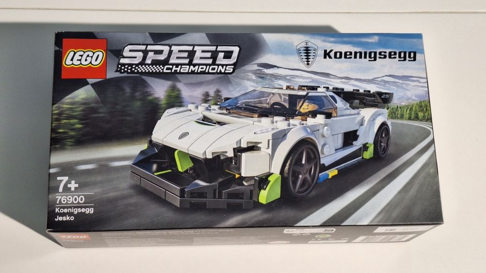 Seturi Lego noi, sigilate