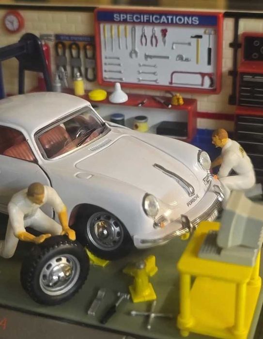 Diorama Garage 1:43 Schuco, Cararama, Диорама гараж Porsche, VW