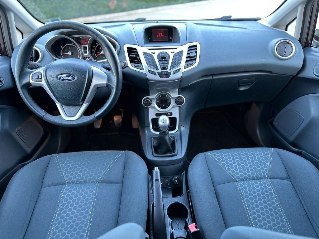 Ex De vânzare Ford Fiesta Titanium 1.3 benzină