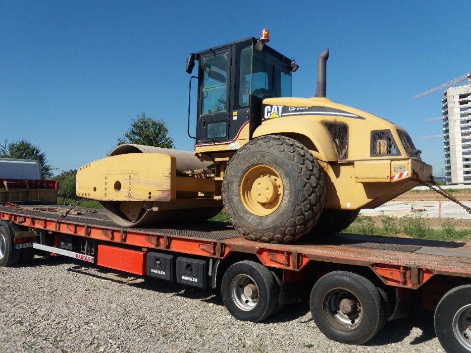 Inchiriere trailer , transport agabaritic utilaje tractoare