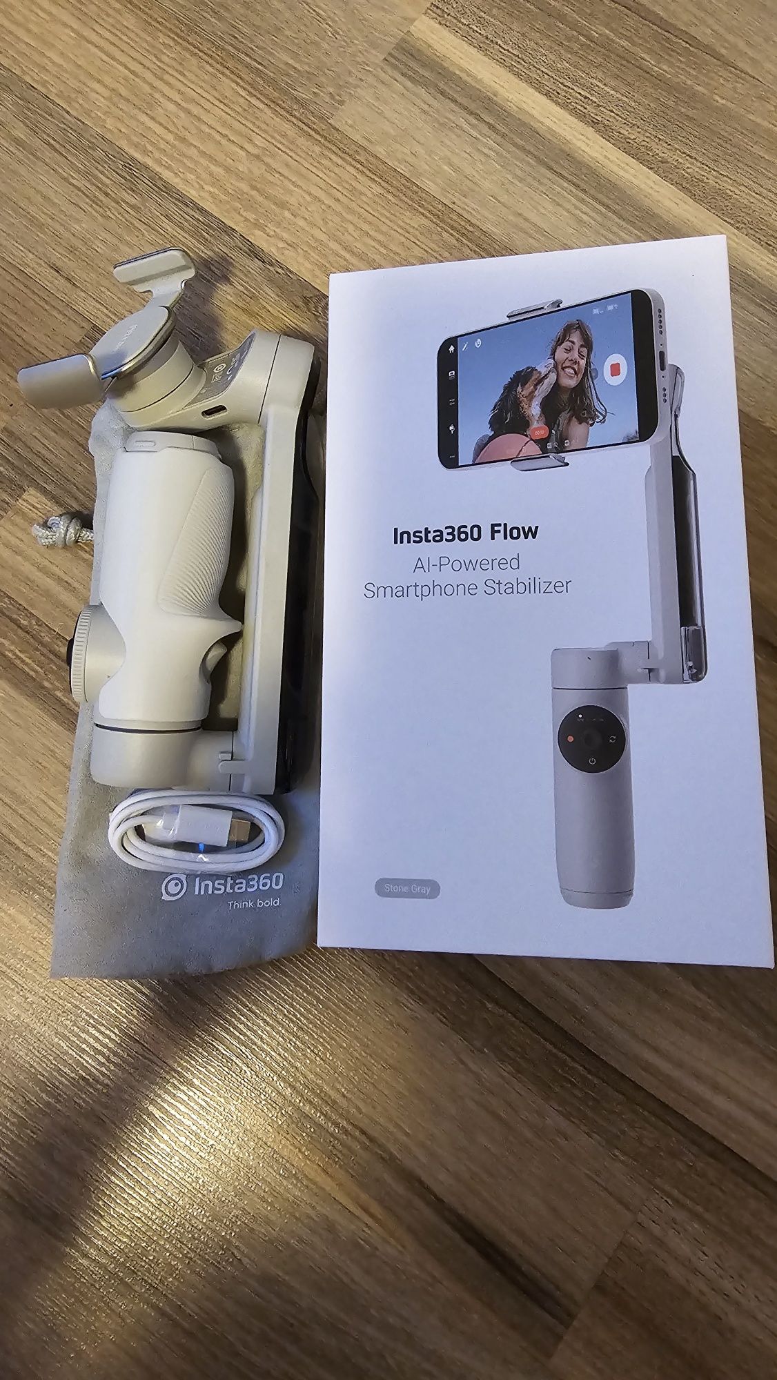 Insta360 Flow Stabilizator pentru Smartphone