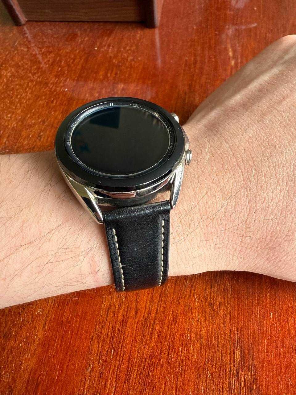 Продаётся Galaxy Watch 3 Classic чёрный 41мм