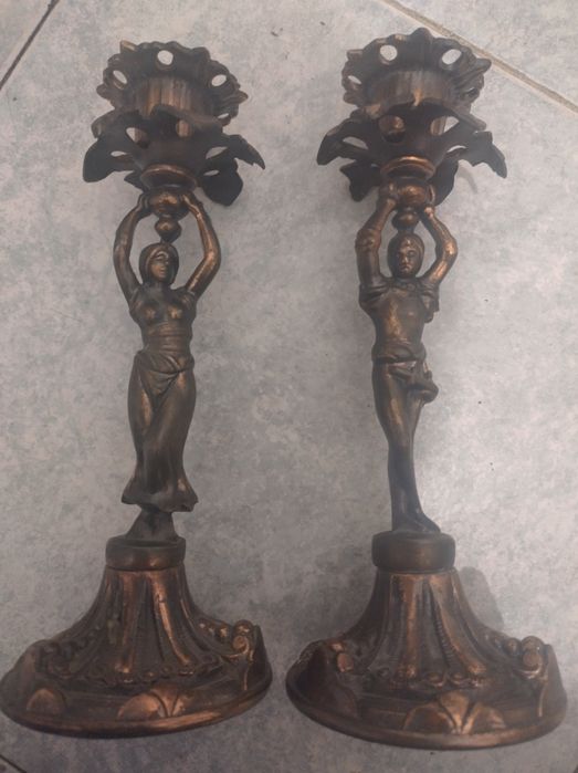 Vând două sfeșnice