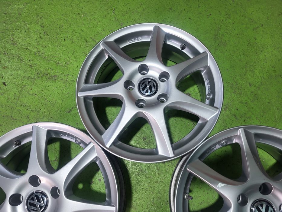 16 5x112 Vw Passat Touran Caddy Golf Skoda Audi лети джанти 5х112