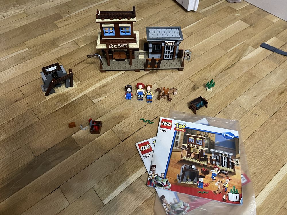 Lego pirates и toy story