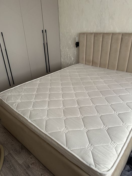 Продам матрас 160*200 размер