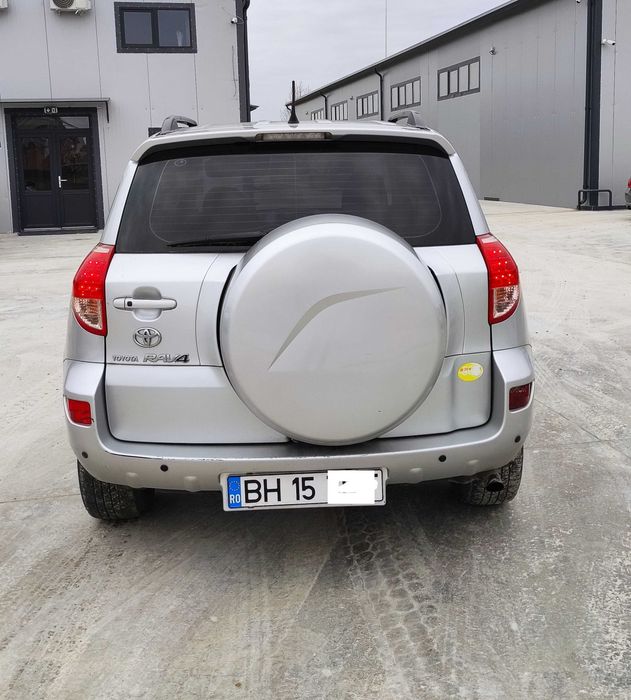 De vânzare Toyota RAV4 2006 - km reali!!!