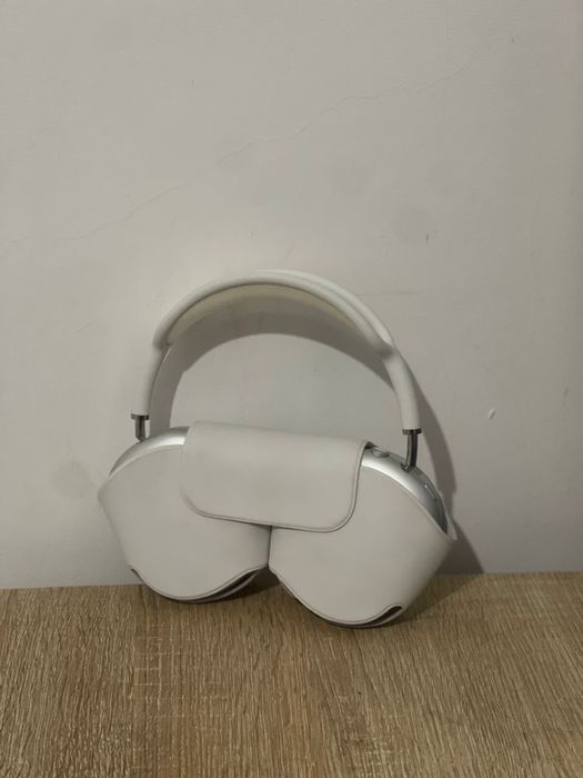 Airpods  max original срочго!
