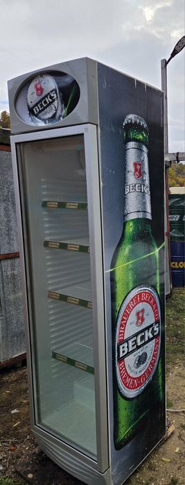 Хладилна витрина