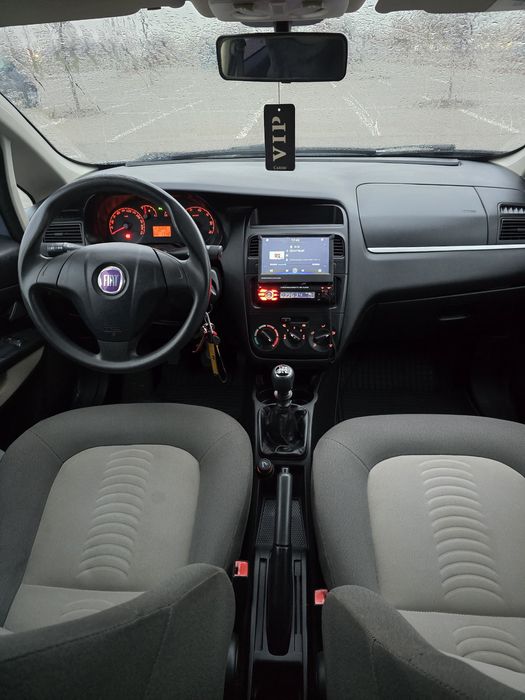 Fiat Linea 1.4 benzina 77cp /Aer / Navigație