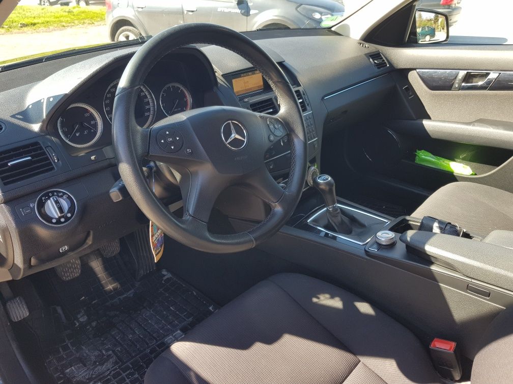 Mercedes-Benz C220. 7700лв