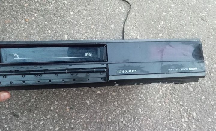 Videorecorder VHS vintage 6620  , ne probat ne testat Germany

Produsu