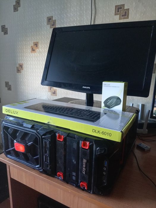 продается системный блок с монитором
