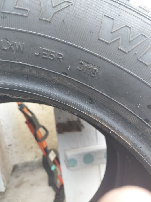 Зимни гуми 205/60R16