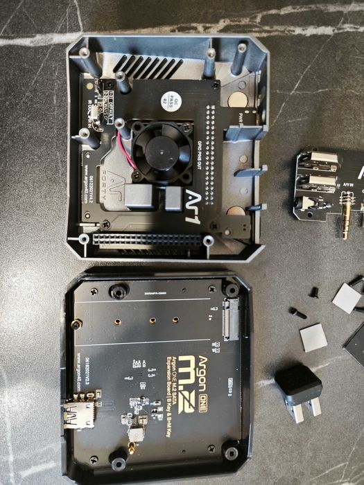 Raspberry Pi 4 Argon ONE M.2 Case