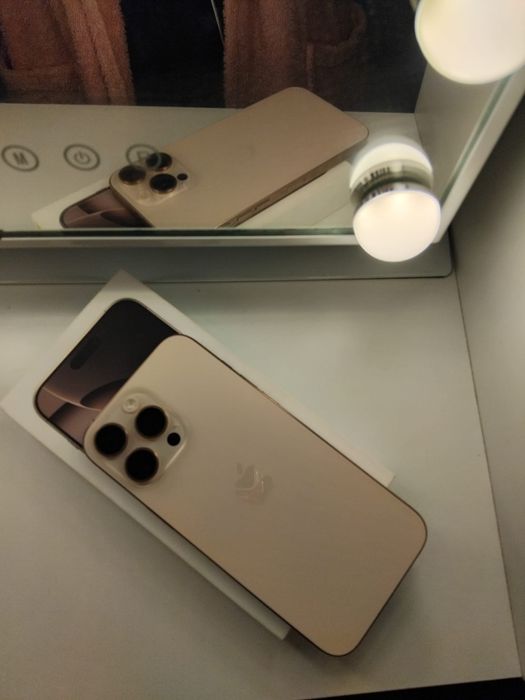 Iphone 16 pro max Desert Titanium