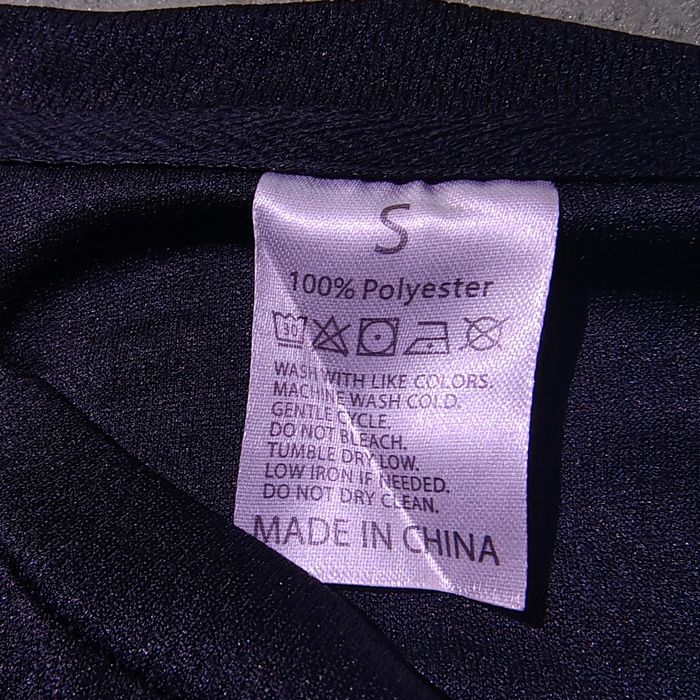 Къстъм тениска "the world needs more neurofunk"