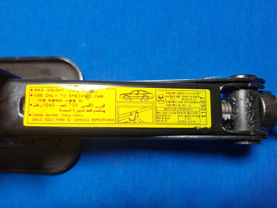 Cric Auto OE Universal 700 KG Kia Hyundai Audi Skoda Seat Toyota Mazda