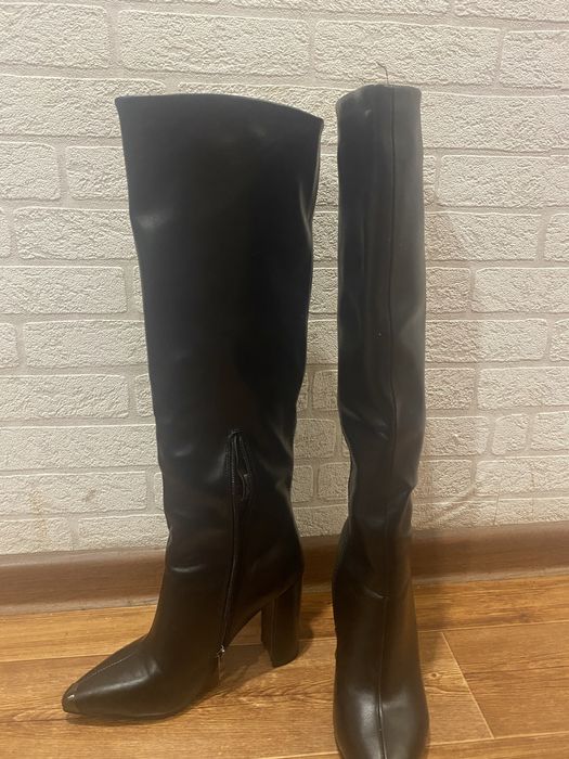 Продам весенние сапоги