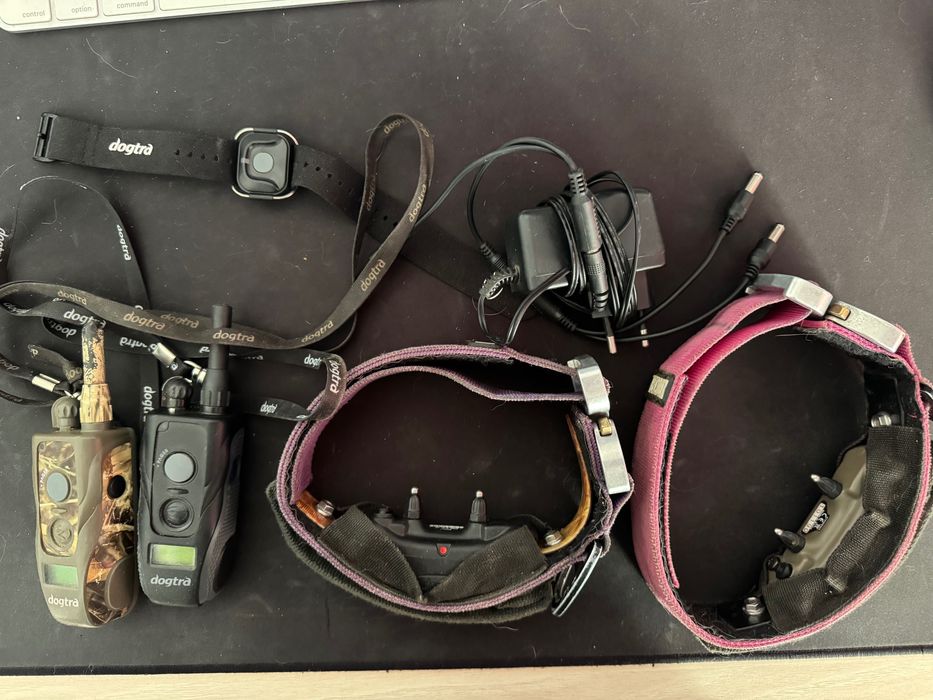 Zgarda electronica dresaj Dogtra ARC 800 + finger kick + cover-uri