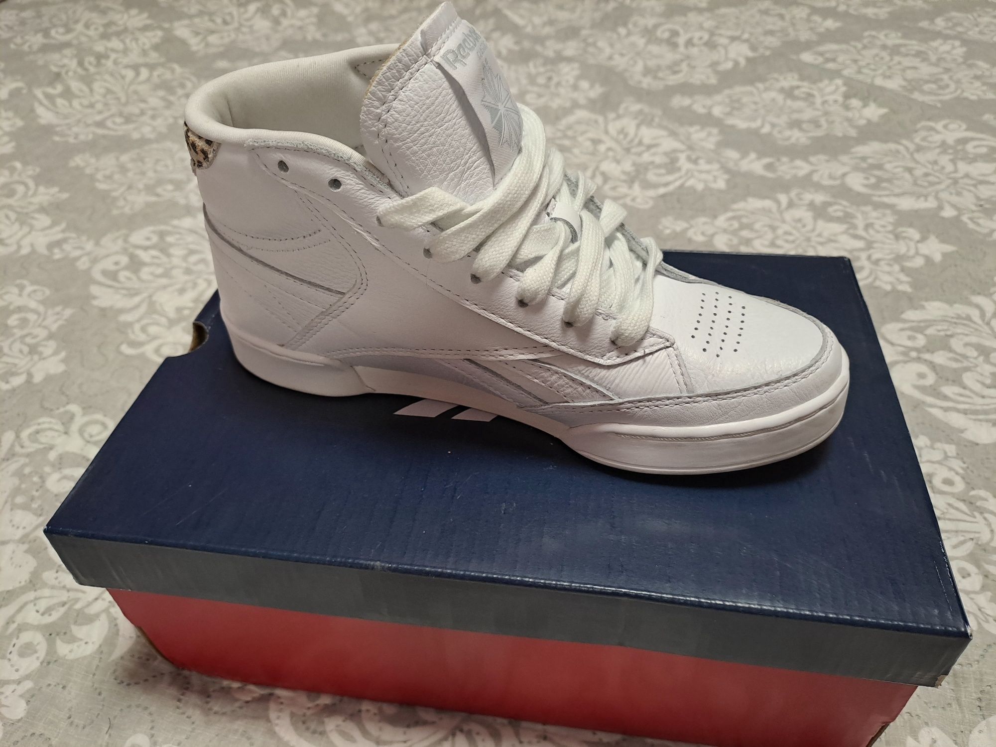 Reebok високи кецове
