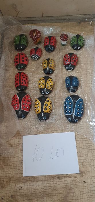 Decoratiuni gradina din ciment, ciuperci, ghiveci gainuse