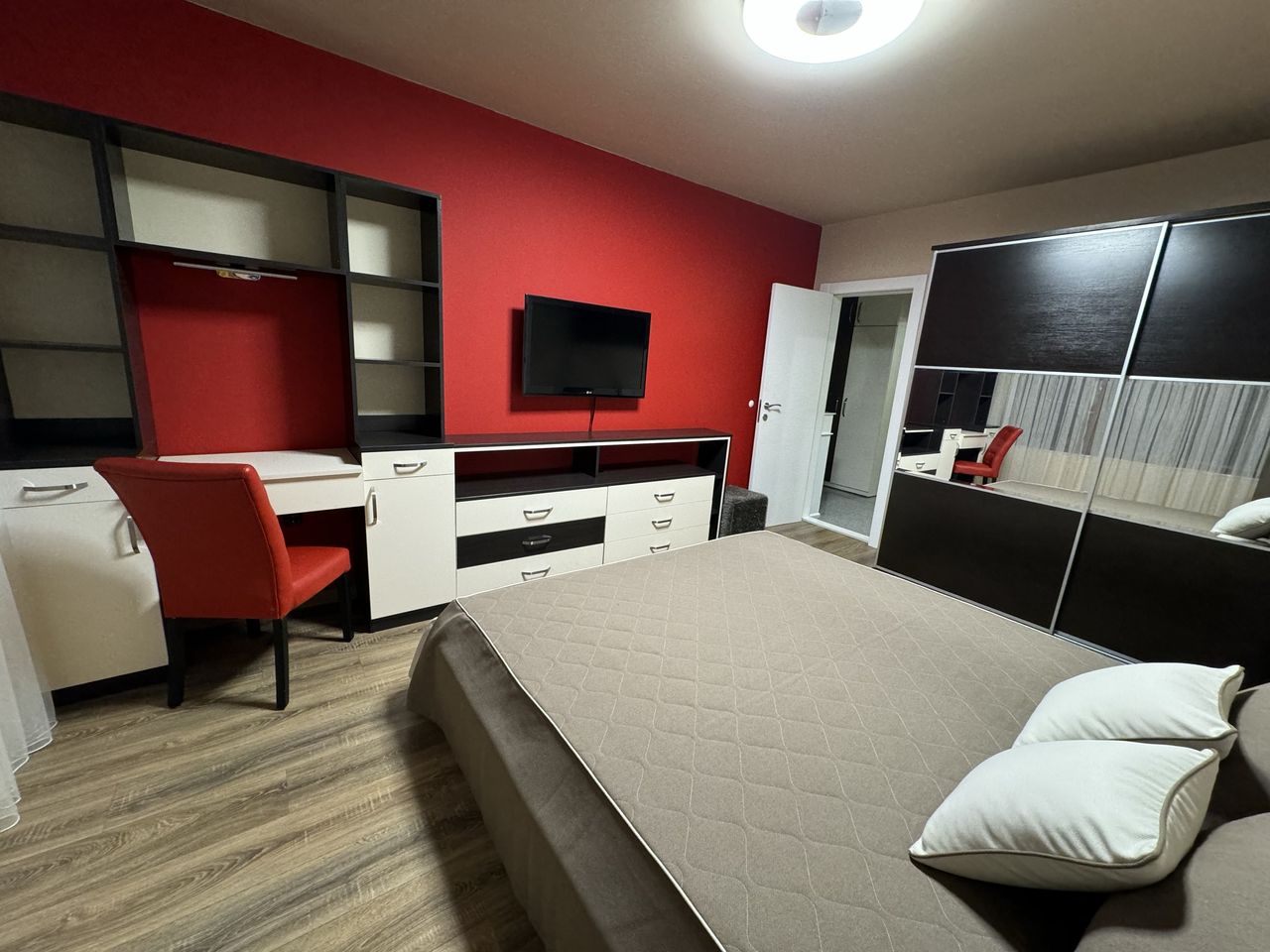 Дава се под наем Тристаен апартамент в Варна, Виница - 125 кв.м за 765 € - Снимка #8