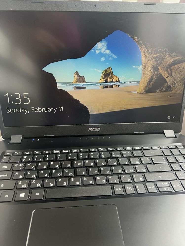 Лаптоп Acer в перфектно състояние