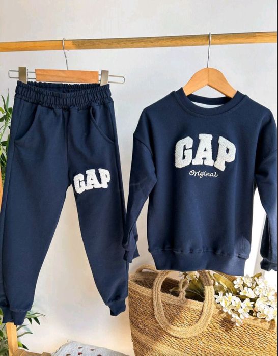 Спортен екип/анцунг от две части за деца и бебета