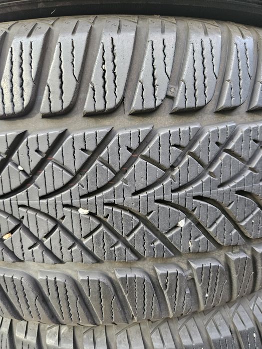 Зимни гуми 245/45/18 4 броя