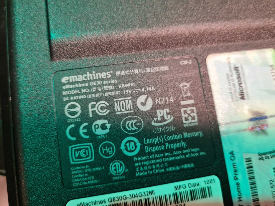 Defect Laptop "17 Emachines g630