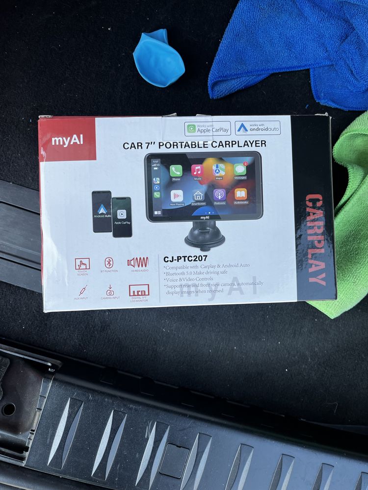 CarPlay Media за автомобил