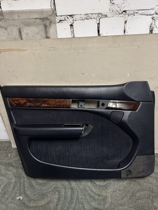 Продам дверные карты ауди с4  в идеальном состоянии