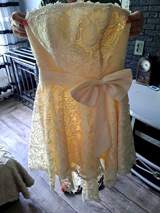 Продаю вечернее шикарное платье для выпускного или торжества