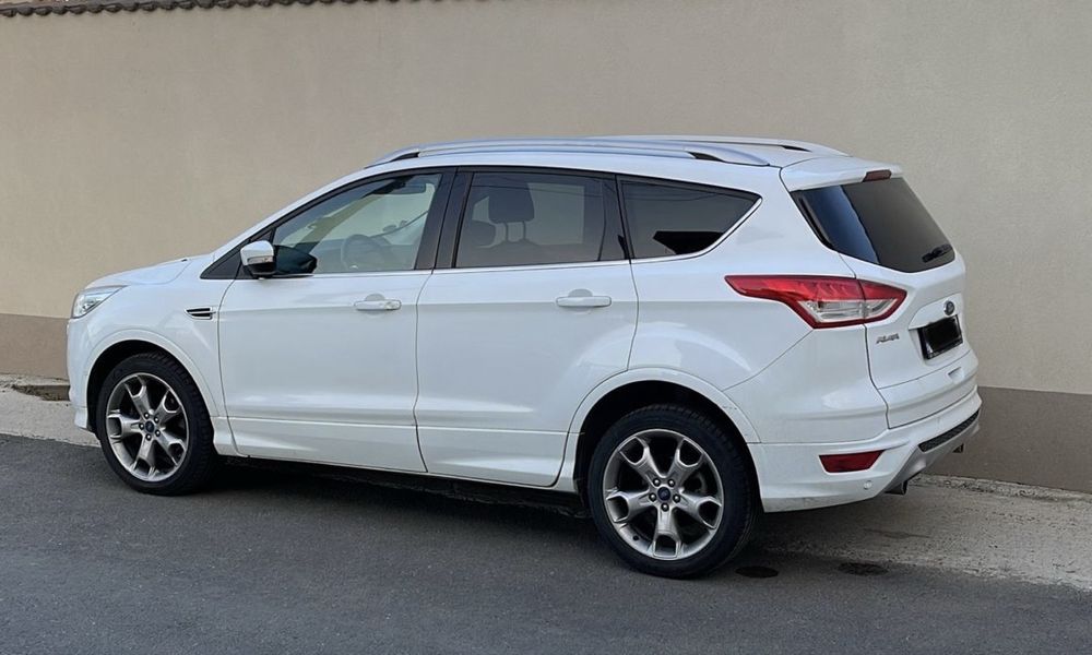 Ford Kuga Titanium 2.0 Diesel 180 cp