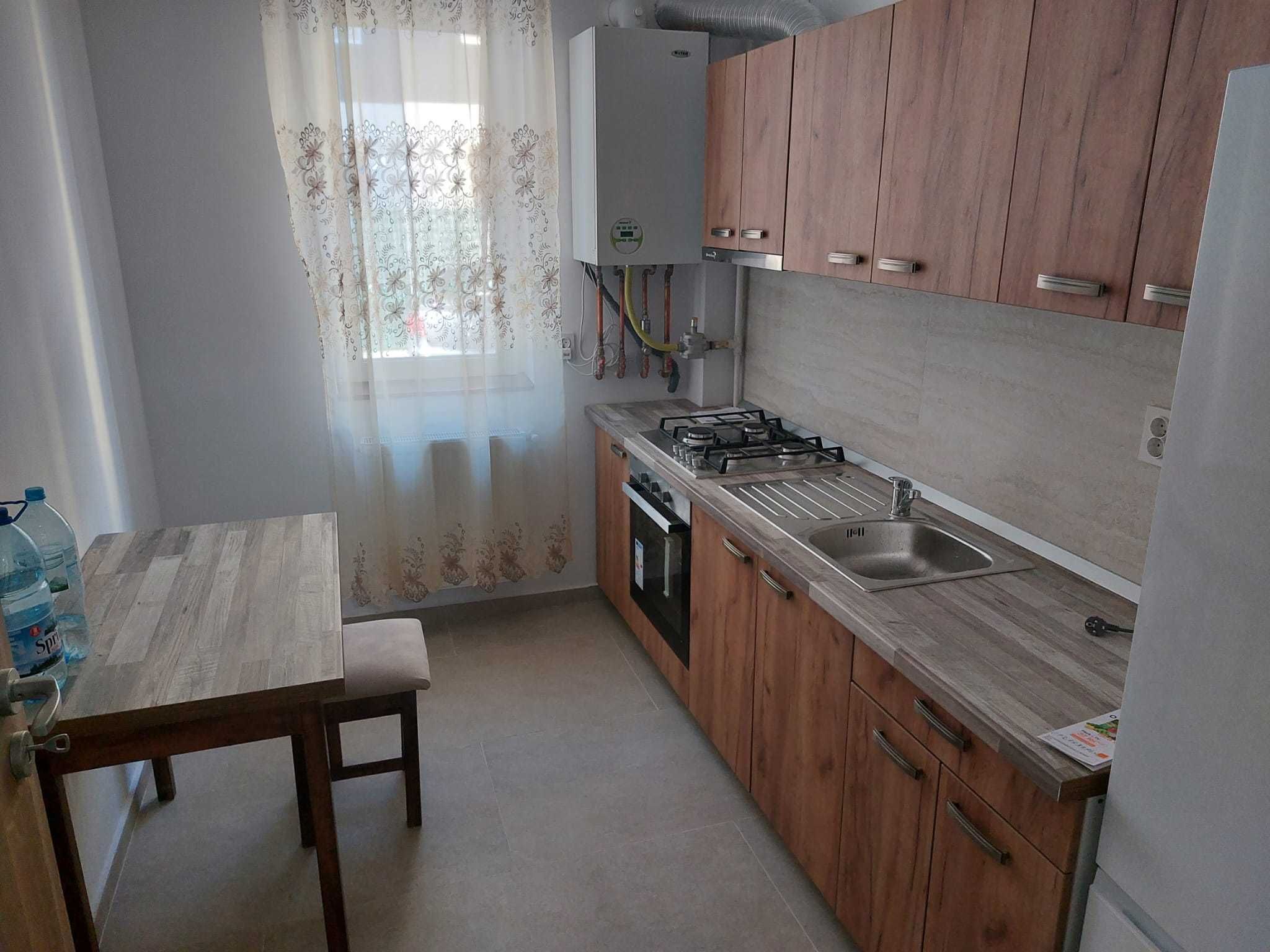 Inchiriez apartament cu o camera