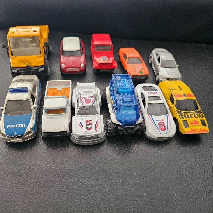 Lot machete vechi ' jucarii