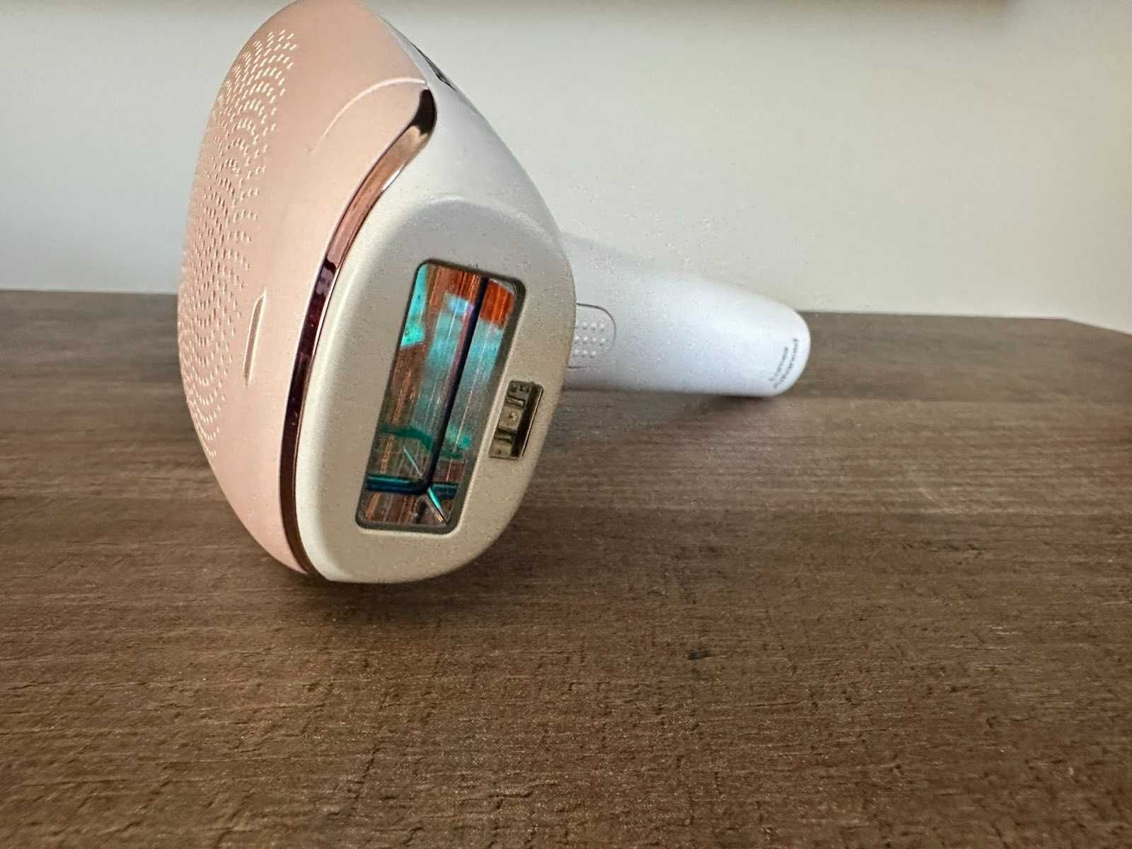 Фотоепилатор Philips Lumea BRI920/00