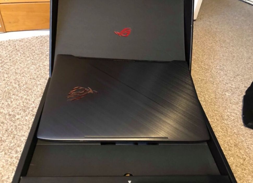 Asus Rog Strix scar edition 703 vm