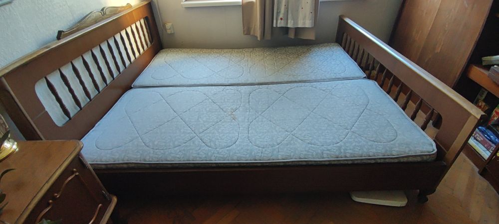 Двойки легло спалня от масивна дървесина