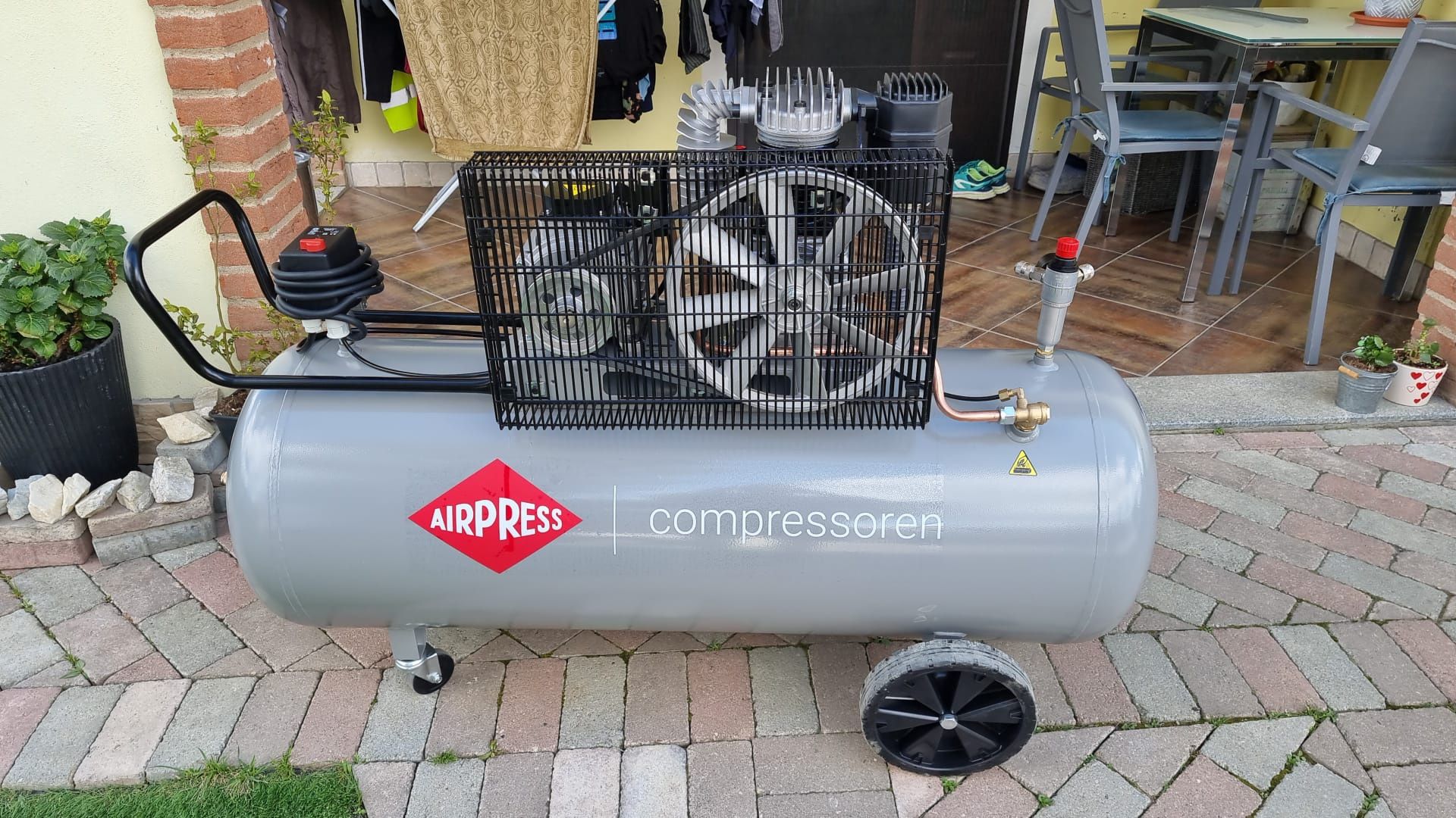 Compresor  aer 380v/200 L /11 bar