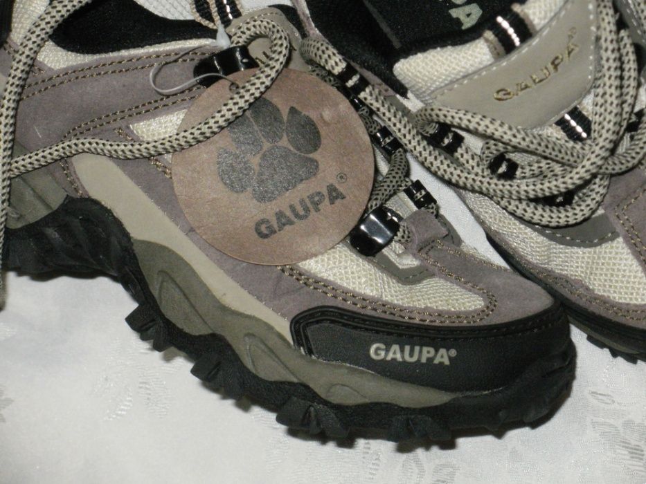 GAUPA детски нови с етикет 32