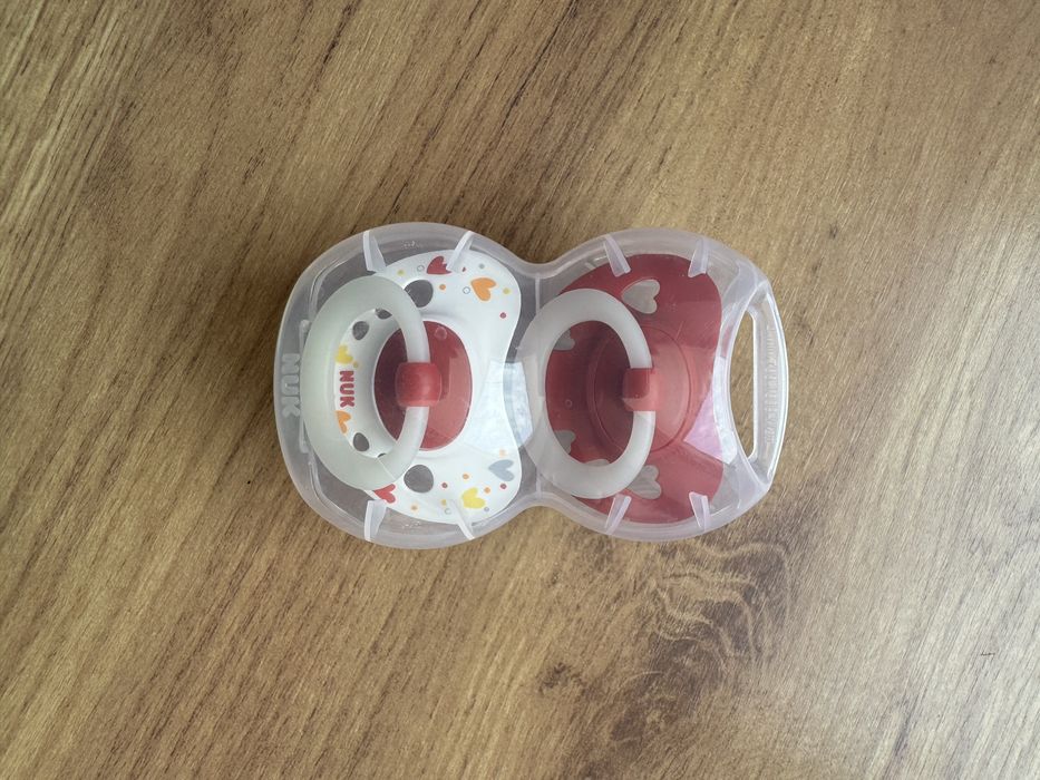 Залъгалки Nuk-силикон