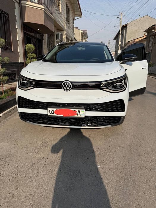 Volkswagen ID6     yili 2022
