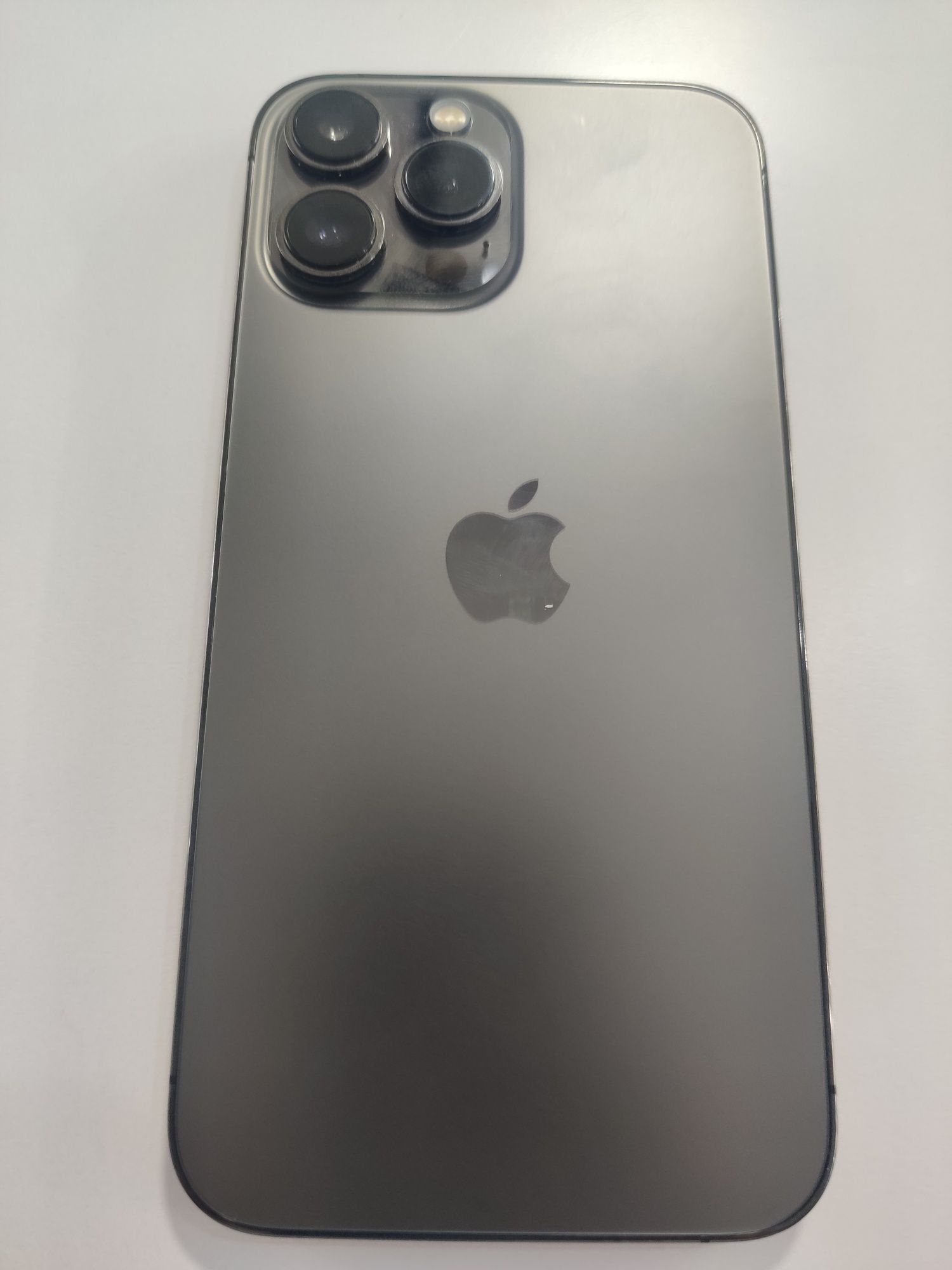Iphone 13 promax 128 GB Srochna Sotiladi ideal yengi Turbo Sim
