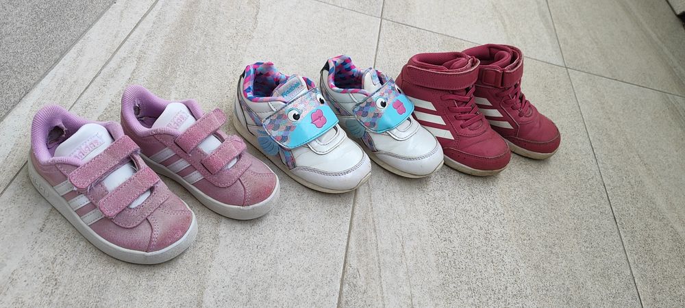 Зимни боти 24 номер и подаръци