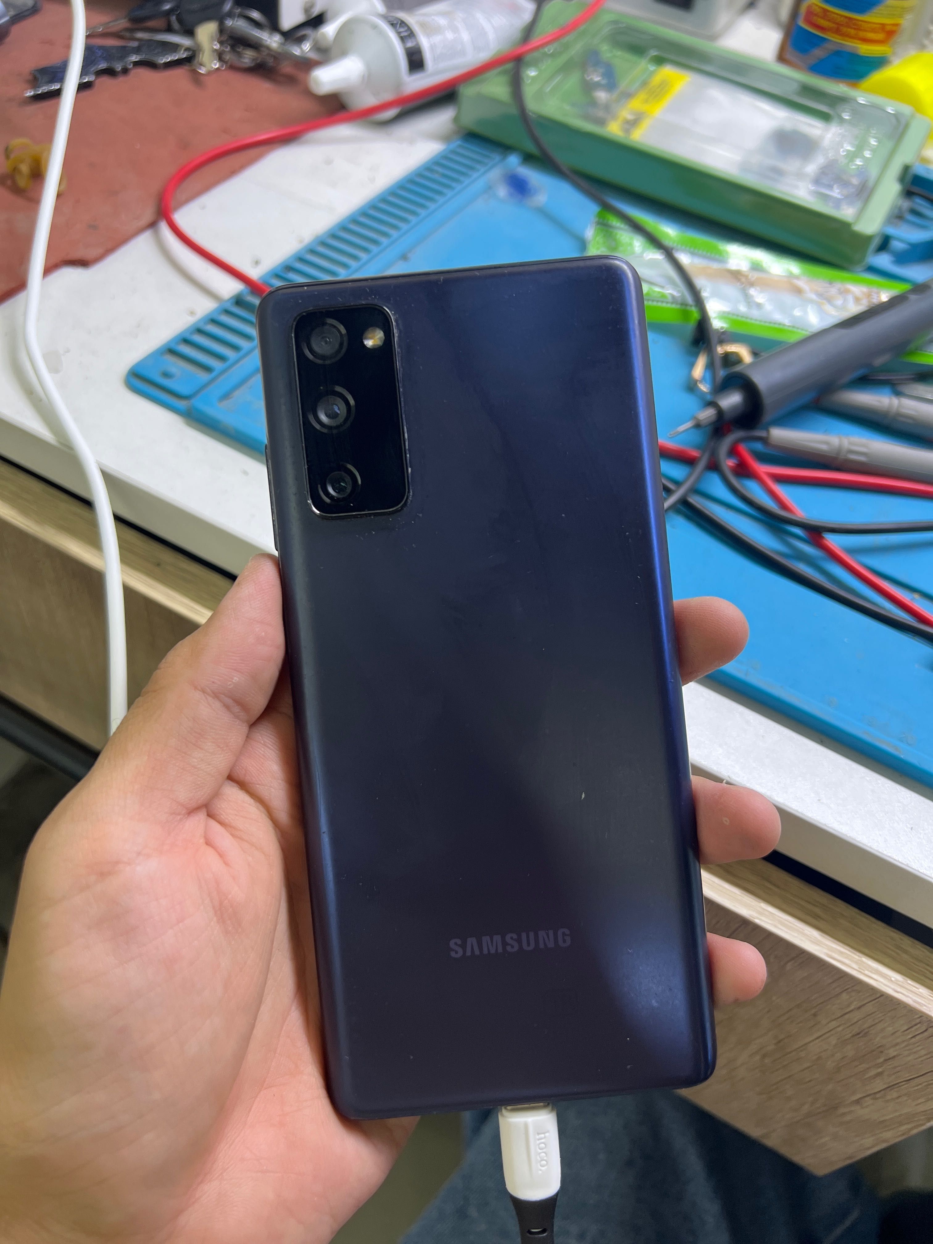 Samsung S20 fe сатылады