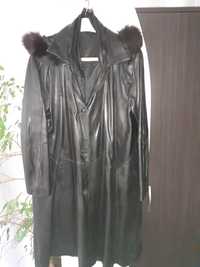 Продавам черно дамско кожено яке 7/8 размер 48-50