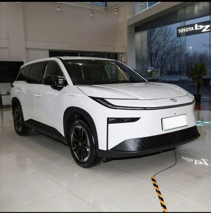 BZ3X — новый электрокар Toyota для дорог Узбекистана Под заказ